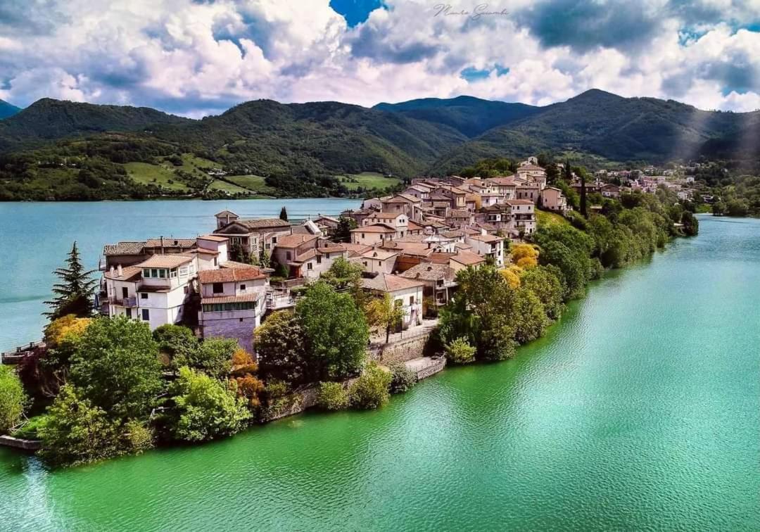 Letizia Lake House Panoramic View Appartement Colle di Tora Buitenkant foto