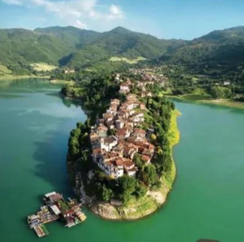 Letizia Lake House Panoramic View Appartement Colle di Tora Buitenkant foto