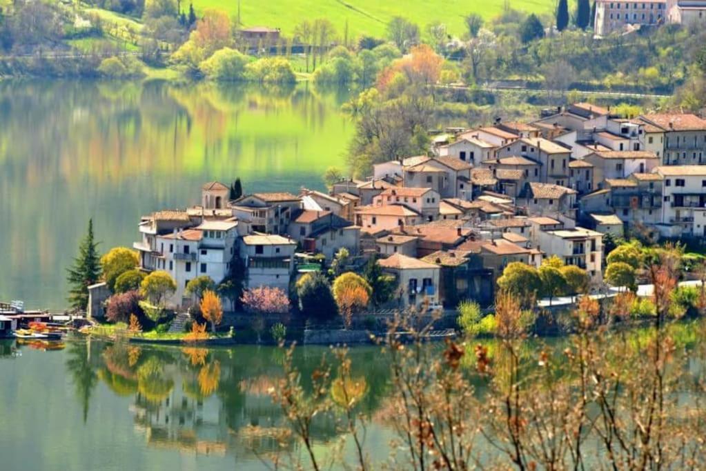 Letizia Lake House Panoramic View Appartement Colle di Tora Buitenkant foto