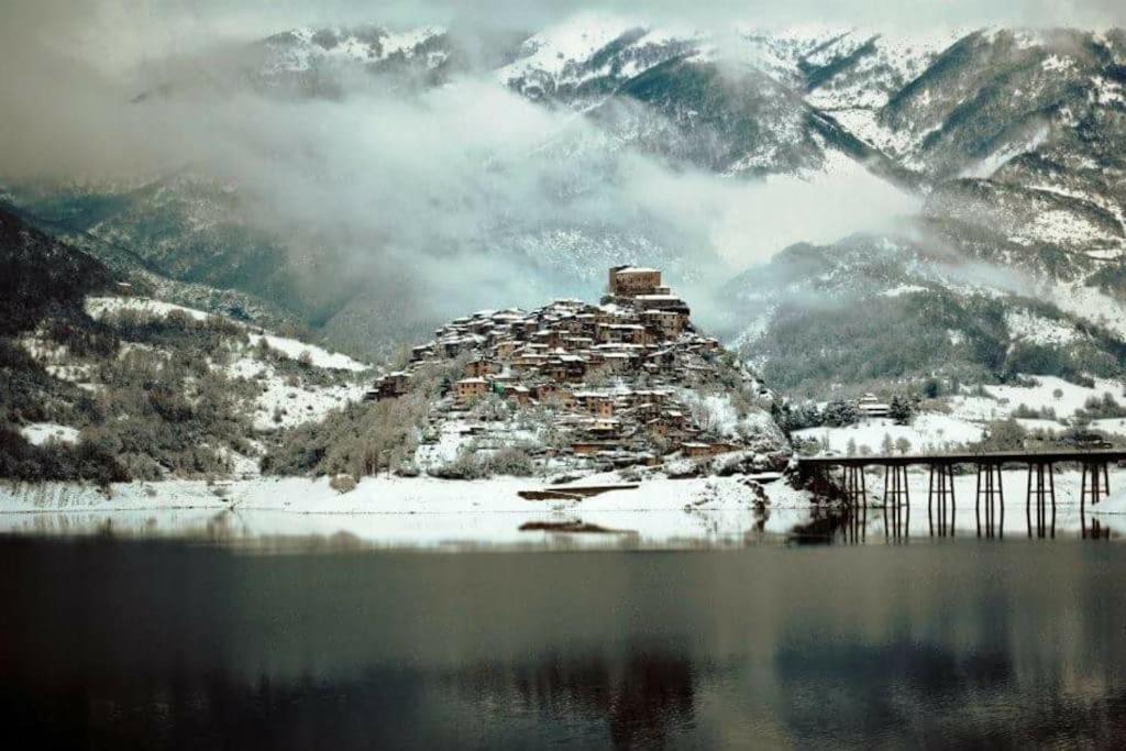 Letizia Lake House Panoramic View Appartement Colle di Tora Buitenkant foto